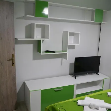 Green Rooms Hunedoara Exterior photo